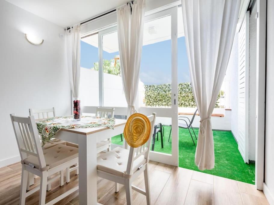 47 Amazing Primavera With Wifi, Terrace, Pool Apartment *